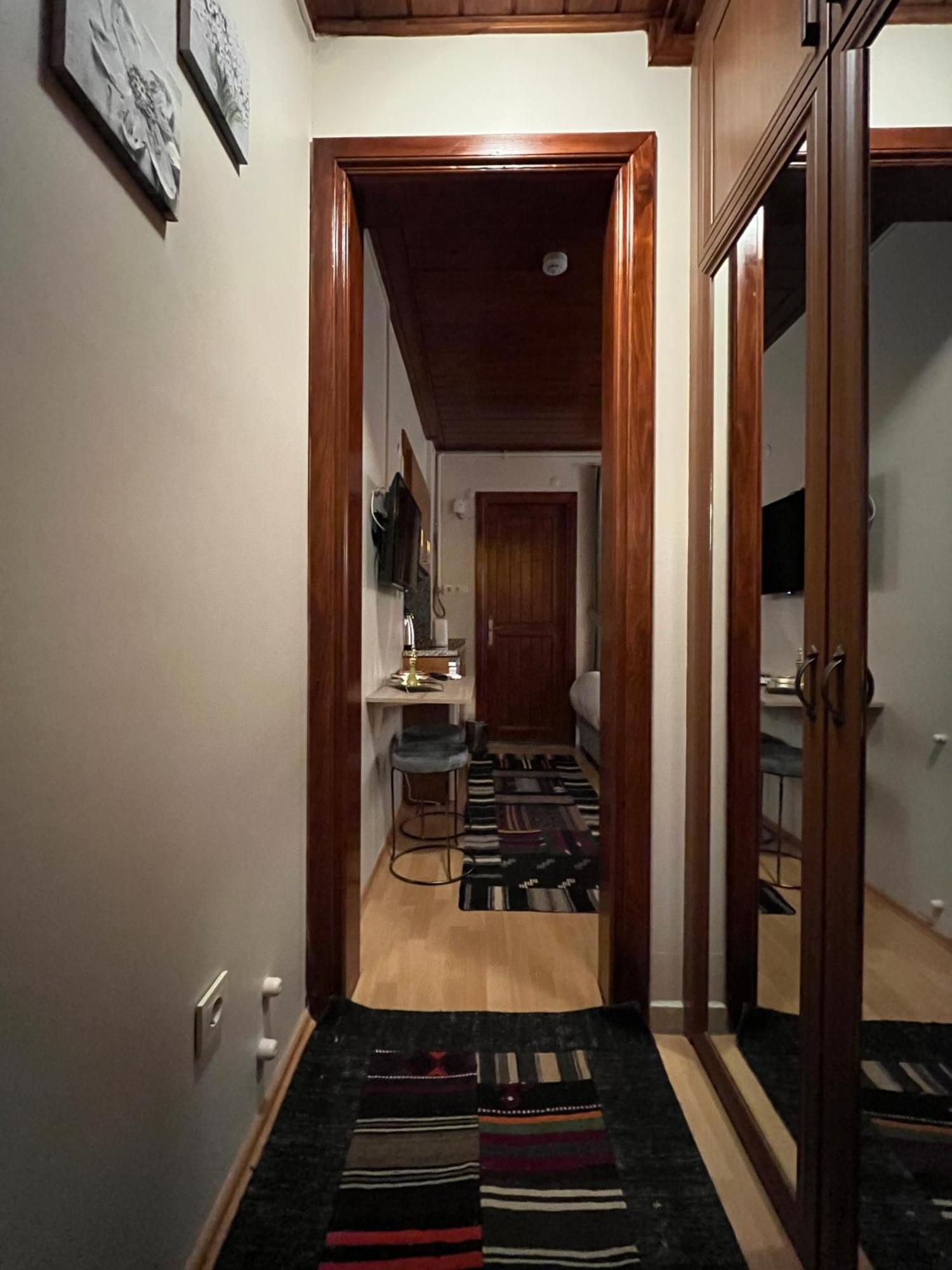 Lily Mansion Appartement Istanboel Buitenkant foto